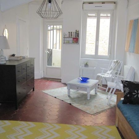 Gite De La Madeleine 80 M2 Apartment Tournus Bagian luar foto